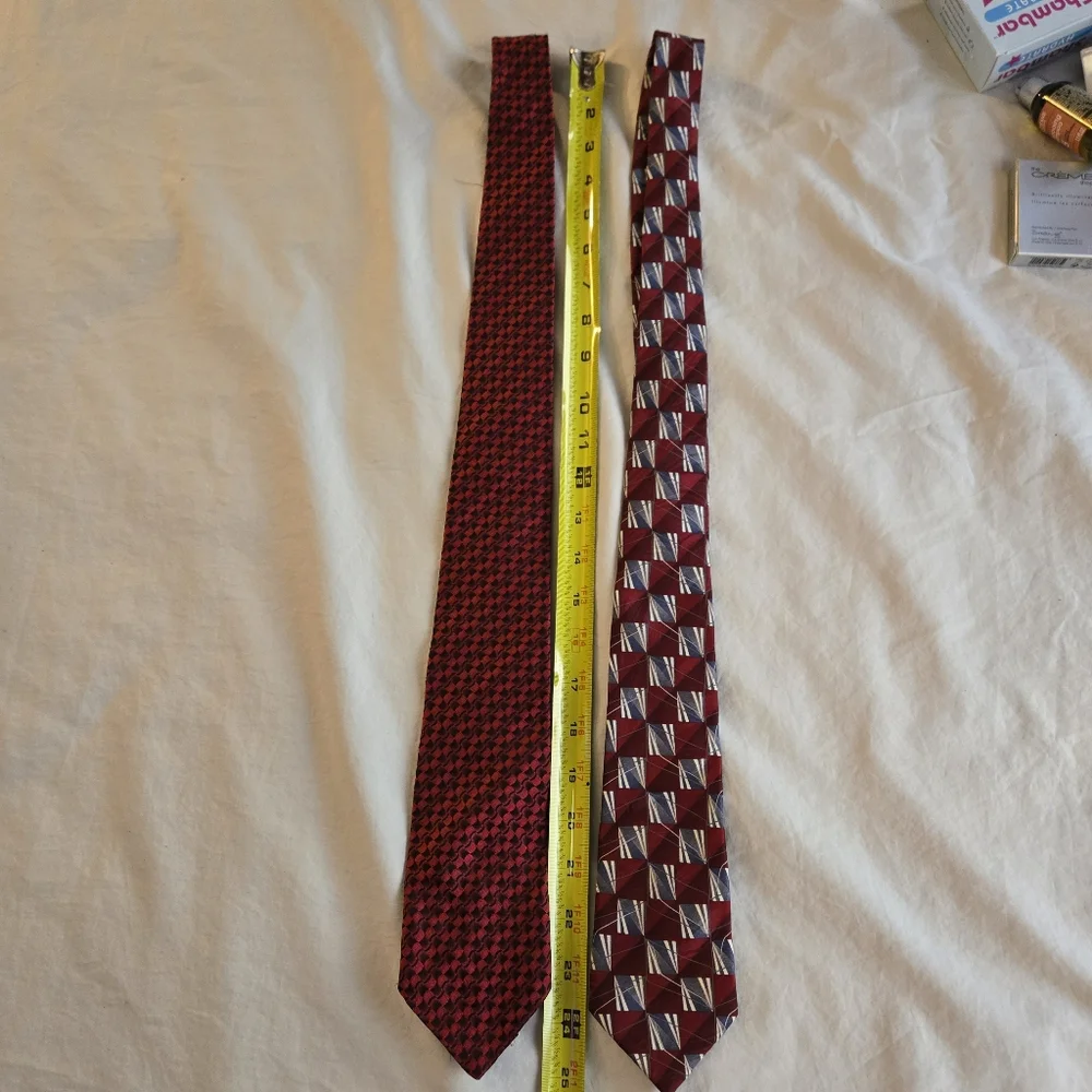 2 Boys Ties City Streets Red & Black Abstract Patterns